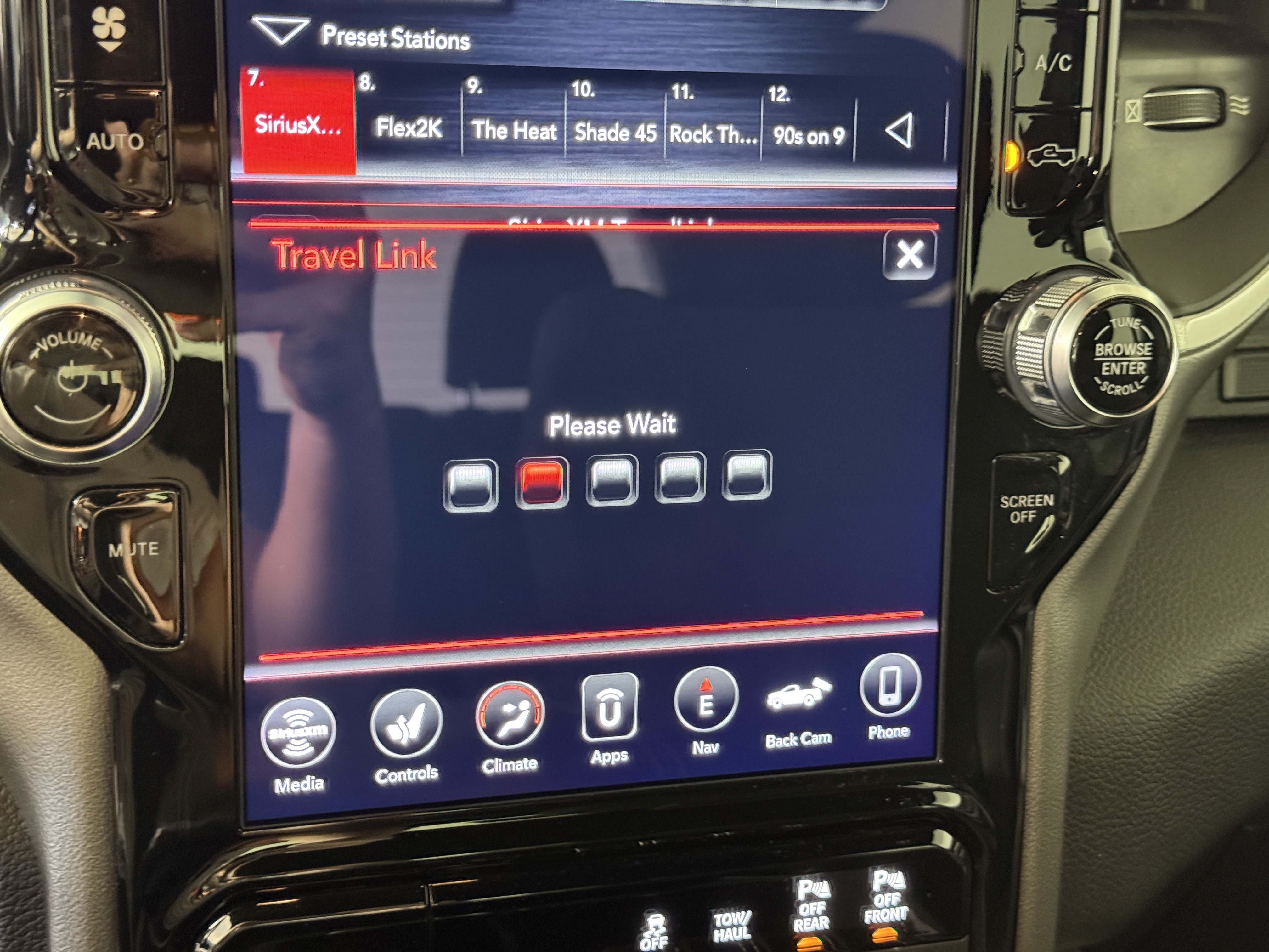Used 2020 RAM 1500 2WD Crew Cab image 19