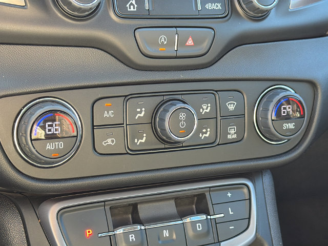 Used 2023 GMC Terrain AT4 AWD/4WD image 18