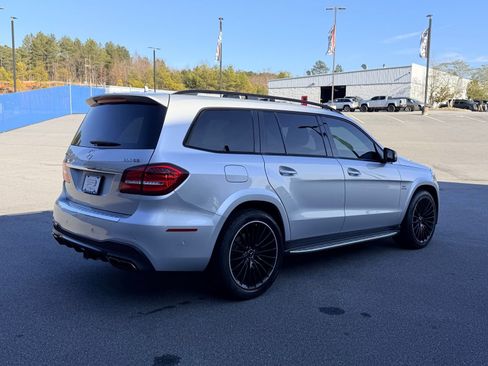 Used 2019 Mercedes-Benz GLS 63 AMG 4MATIC w/ AMG Night Styling Package image 10