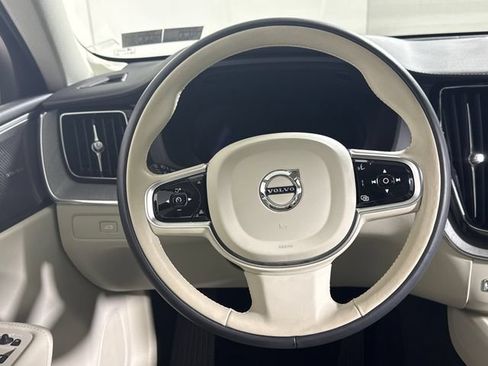 Used 2025 Volvo XC60 B5 Ultra w/ Protection Package Premier AWD/4WD image 24