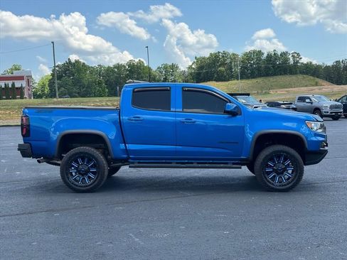 Used 2022 Chevrolet Colorado ZR2 AWD/4WD image 2