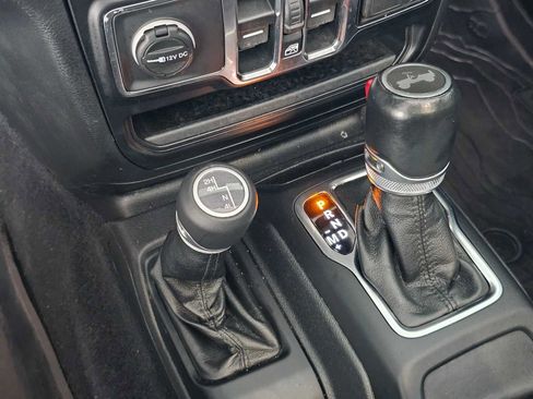 Used 2021 Jeep Wrangler Unlimited Sahara image 31