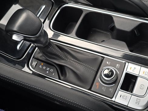Used 2022 Kia Telluride SX w/ SX Prestige Package AWD/4WD image 23