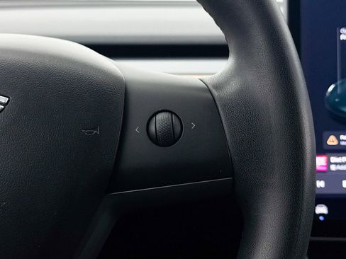 Used 2019 Tesla Model 3 Mid Range RWD image 38