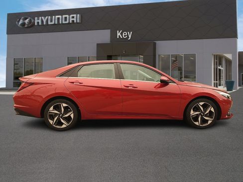 Certified 2023 Hyundai Elantra Limited w/ Cargo Package FWD image 3