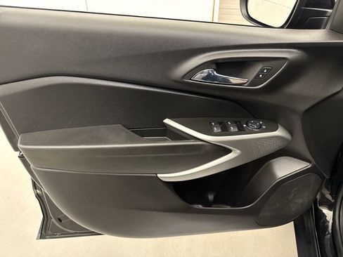 Used 2024 Chevrolet Trax LS w/ LS Convenience Package FWD image 10
