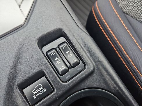 Used 2018 Subaru Crosstrek 2.0i Premium w/ Eyesight System image 28