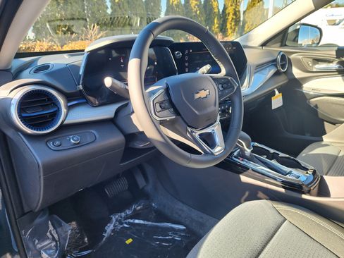 New 2026 Chevrolet Trax LT w/ Driver Confidence Package image 22