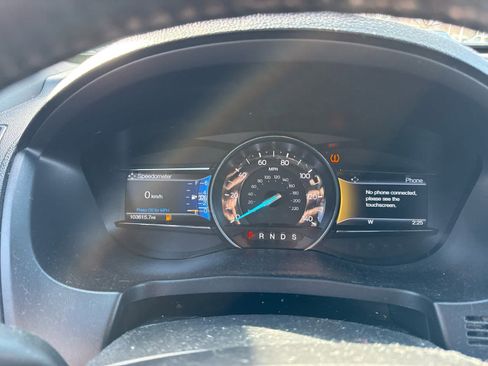 Used 2016 Ford Explorer XLT w/ Equipment Group 201A image 10