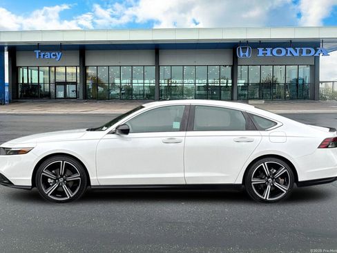 Certified 2024 Honda Accord Sport image 11