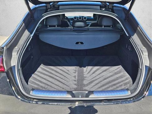 Certified 2025 Mercedes-Benz GLC 300 4MATIC image 6