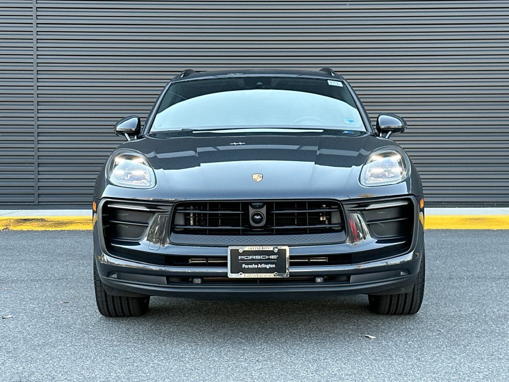 Certified 2026 Porsche Macan AWD/4WD image 6