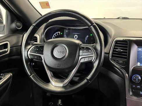 Certified 2020 Jeep Grand Cherokee Laredo image 20