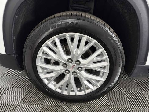 Used 2024 GMC Acadia Elevation AWD/4WD image 9