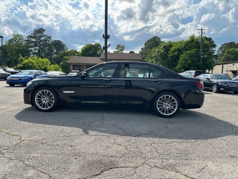 Used 2013 BMW 740Li RWD image 3
