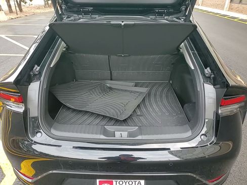 Used 2024 Toyota Prius Limited w/ Limited Premium Package image 8