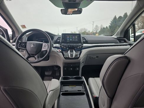 Used 2023 Honda Odyssey Elite image 9