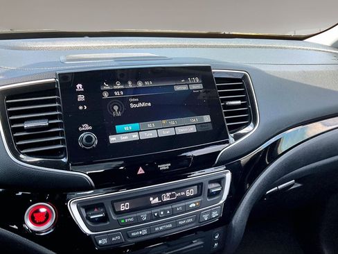 Used 2021 Honda Pilot Elite image 9