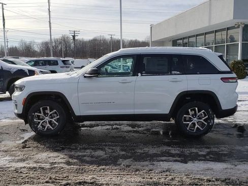 New 2025 Jeep Grand Cherokee Limited image 2