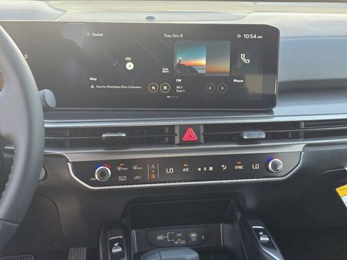 Certified 2025 Kia Sorento S w/ Panoramic Sunroof Package image 16