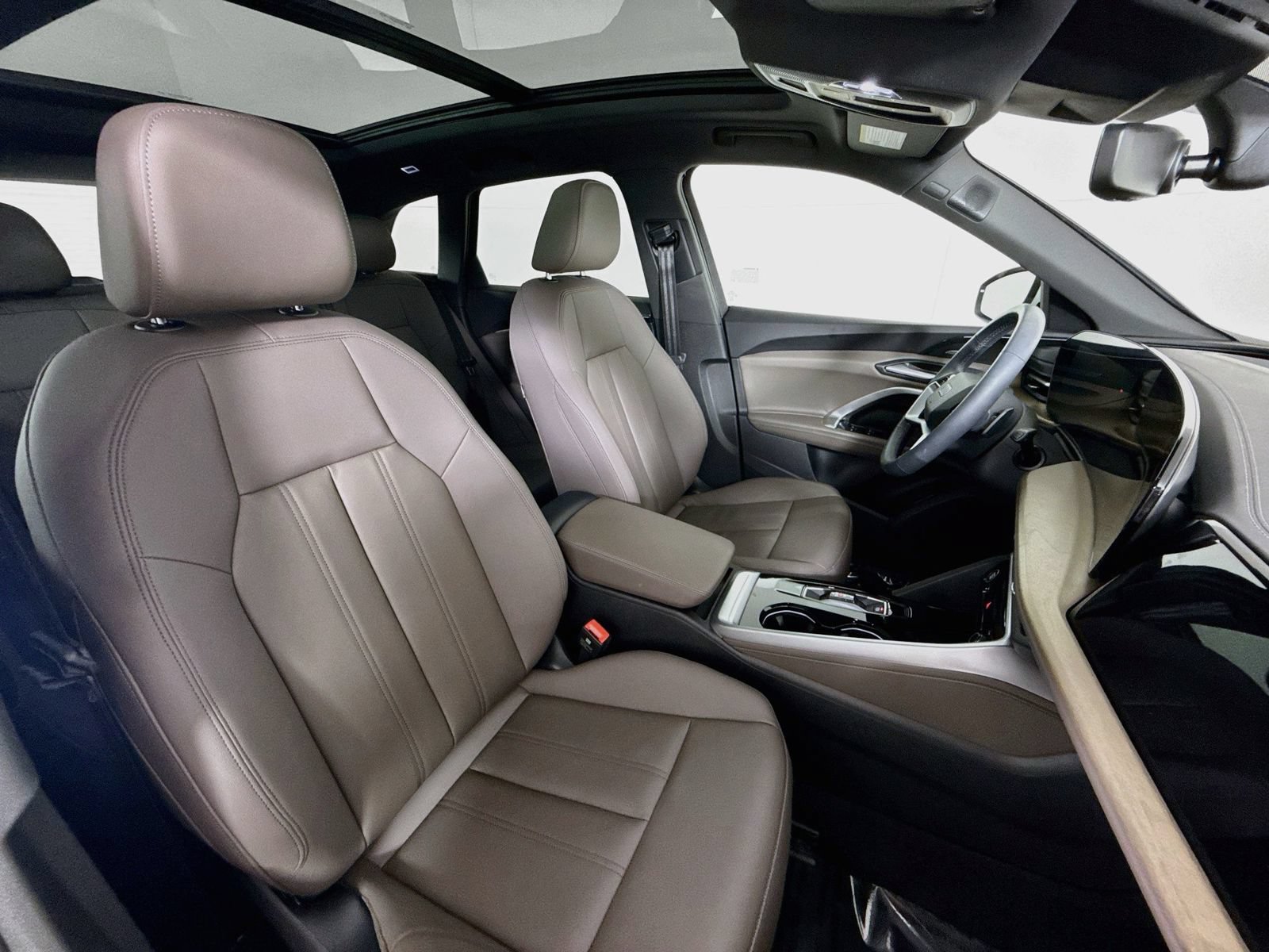 Certified 2025 Audi Q5 Premium w/ Premium Plus AWD/4WD image 26