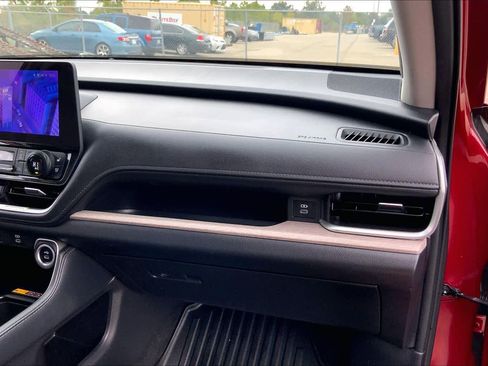 Used 2024 Toyota Grand Highlander Limited image 17