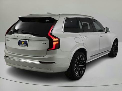 Certified 2026 Volvo XC90 B6 Plus w/ Protection Package Premier AWD/4WD image 4