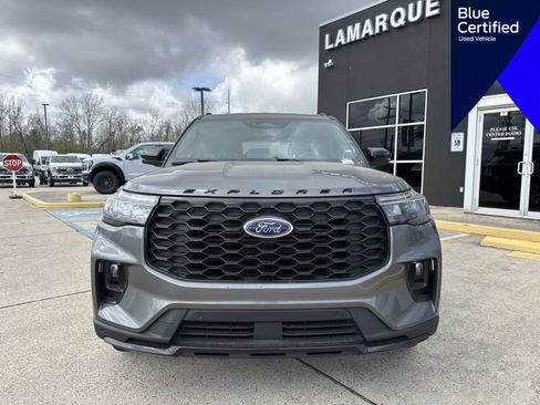 Certified 2025 Ford Explorer ST-Line image 3