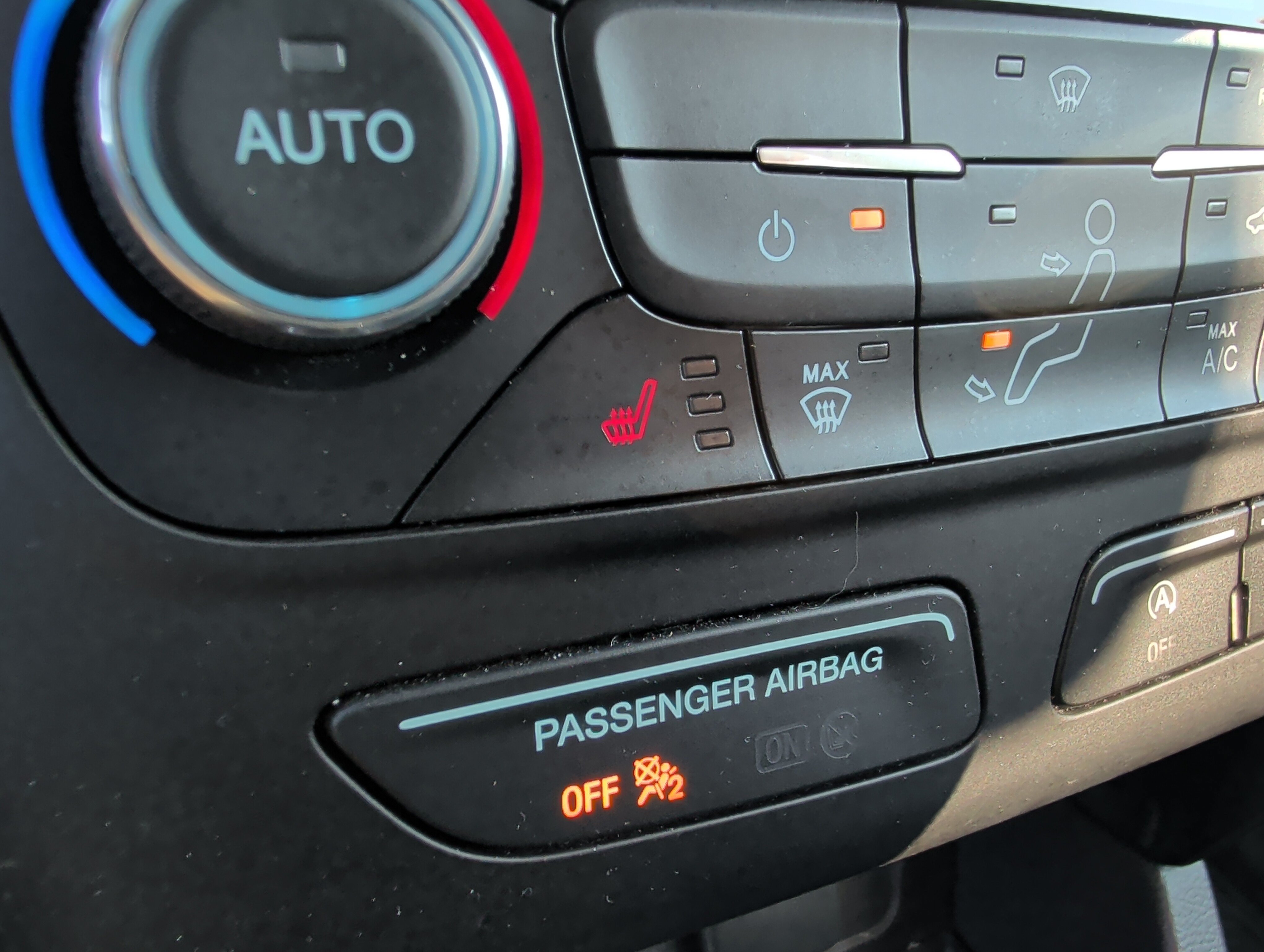 Used 2017 Ford Escape SE w/ Equipment Group 201A AWD/4WD image 26