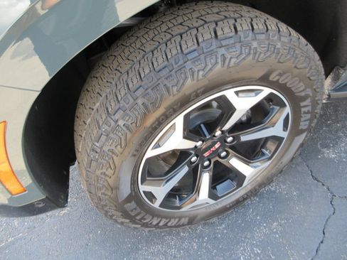 Certified 2026 GMC Yukon AT4 AWD/4WD image 14