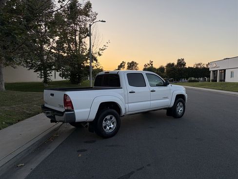 Used 2008 Toyota Tacoma PreRunner RWD image 4