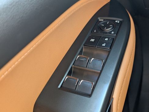 Used 2023 Lexus NX 250 FWD image 33