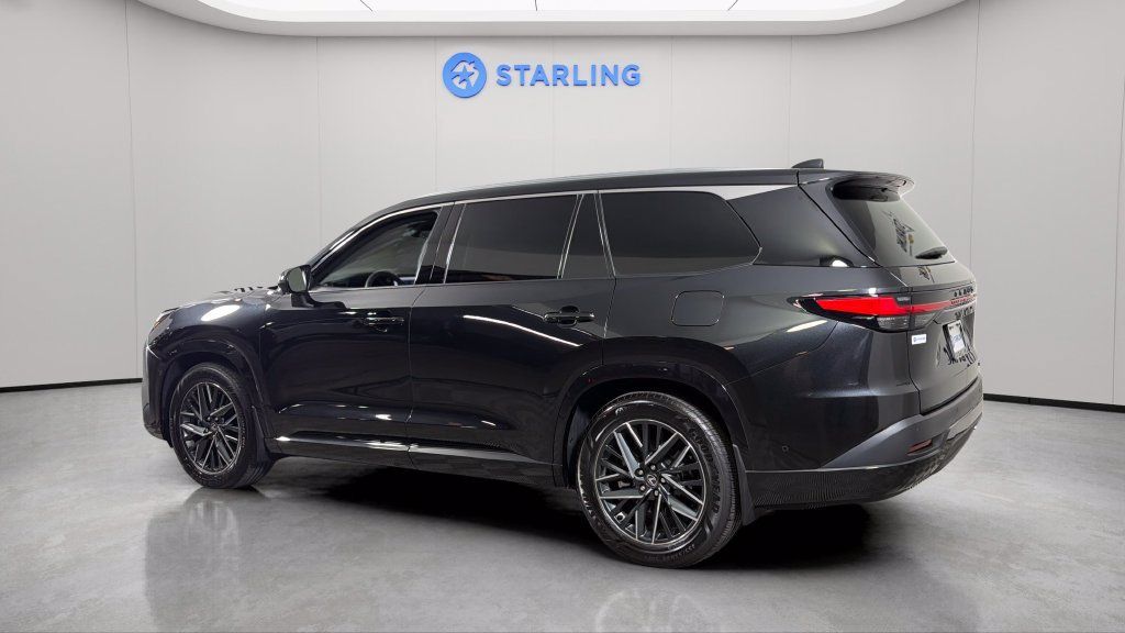 Used 2025 Lexus TX 350 FWD w/ Technology Package image 5