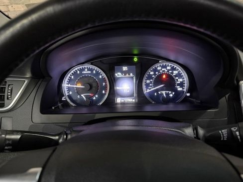 Used 2017 Toyota Camry XLE image 17