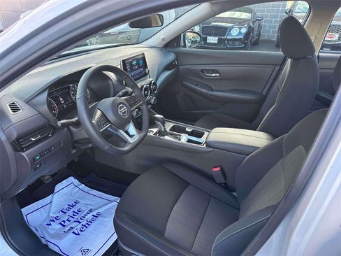 Certified 2022 Nissan Sentra SV image 14
