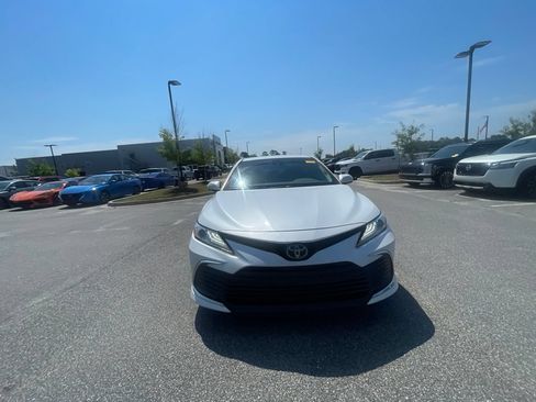 Used 2023 Toyota Camry XLE FWD image 18