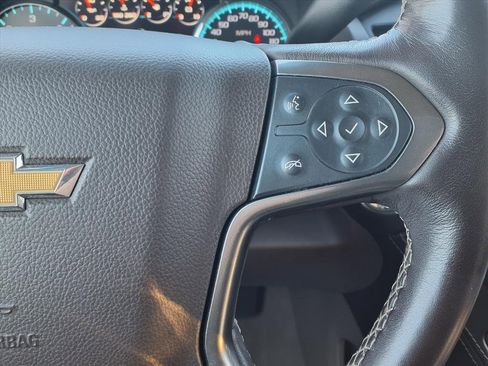 Used 2019 Chevrolet Suburban Premier image 28