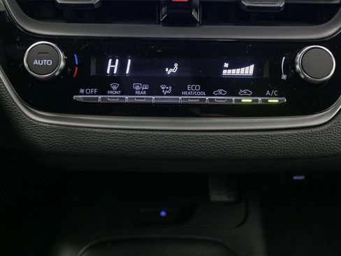 New 2026 Toyota Corolla SE image 19