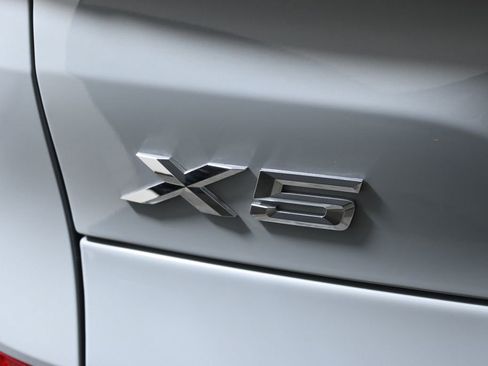 Certified 2025 BMW X5 xDrive50e w/ M Sport Package image 41