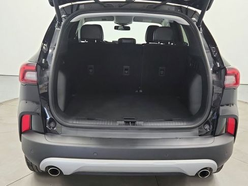 Used 2025 Ford Escape Platinum image 35