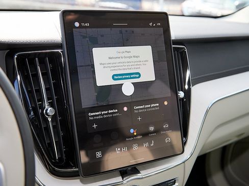 New 2026 Volvo XC60 B5 Ultra w/ Protection Package Premier image 16