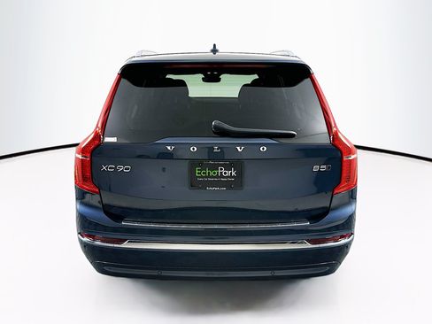 Used 2025 Volvo XC90 B5 Core w/ Protection Package Premier AWD/4WD image 7