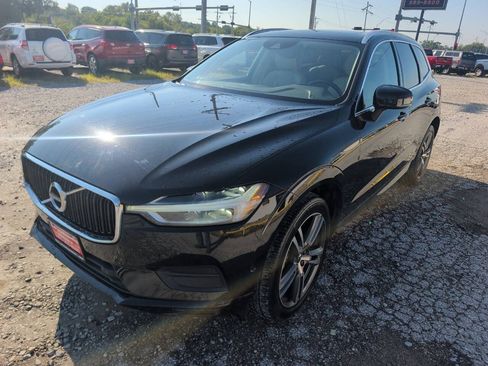 Used 2019 Volvo XC60 T5 Momentum w/ Premium Package AWD/4WD image 7