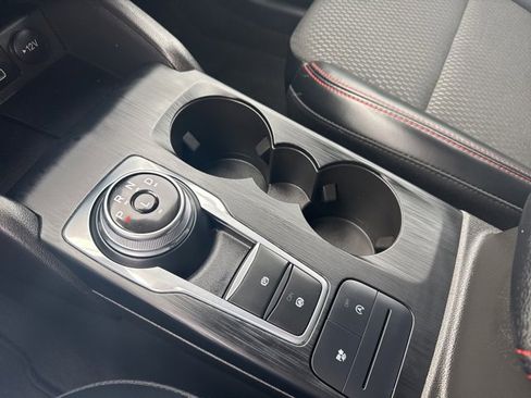 Used 2025 Ford Escape ST-Line image 10