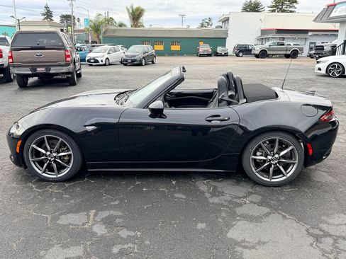 Used 2021 MAZDA MX-5 Miata Grand Touring image 18