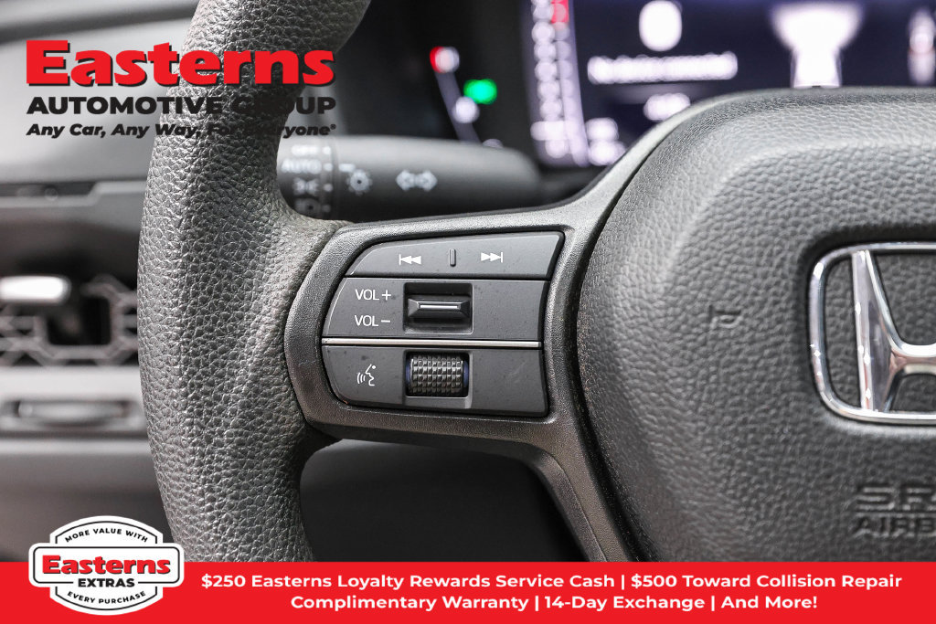 Used 2025 Honda Accord SE image 16