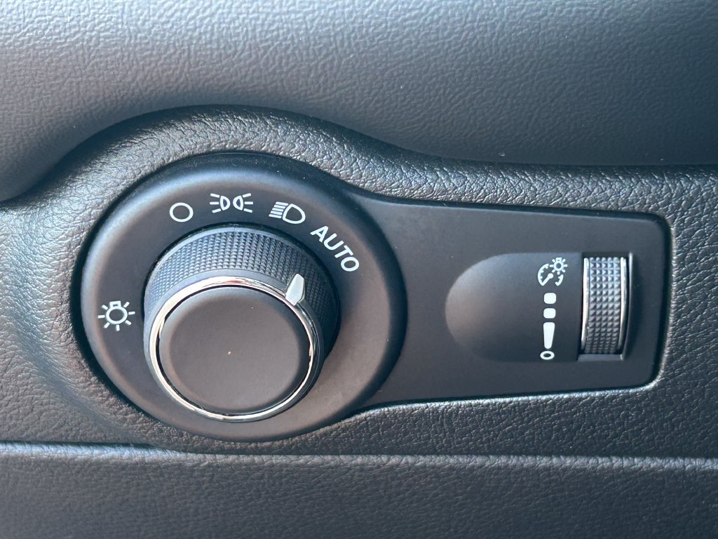 Used 2024 Dodge Durango GT AWD/4WD image 23