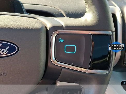 Used 2025 Ford Expedition Active image 22