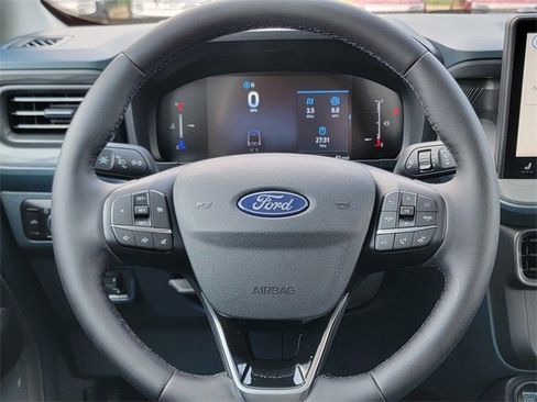 New 2025 Ford Maverick XLT w/ XLT Luxury Package image 31