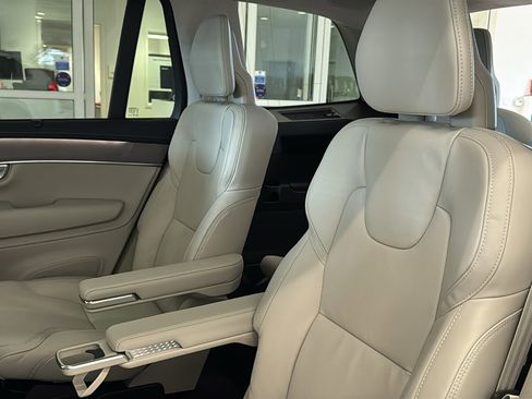 New 2026 Volvo XC90 T8 Ultra w/ Lounge Package AWD/4WD image 26
